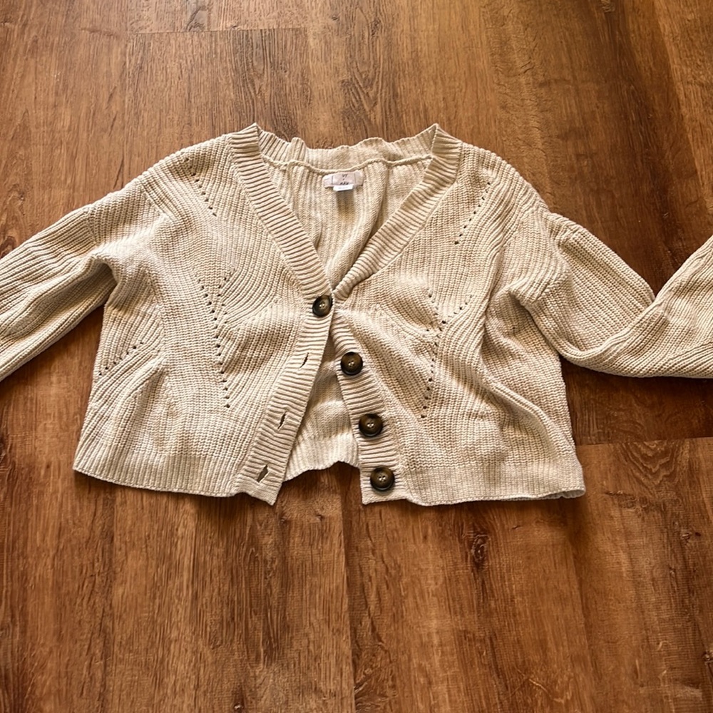 Cream/beige knit cardigan sweater